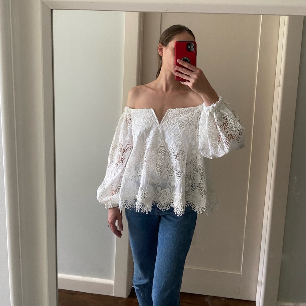 Ministry of Style off-the-shoulder white lace top - Picture 5 of 6